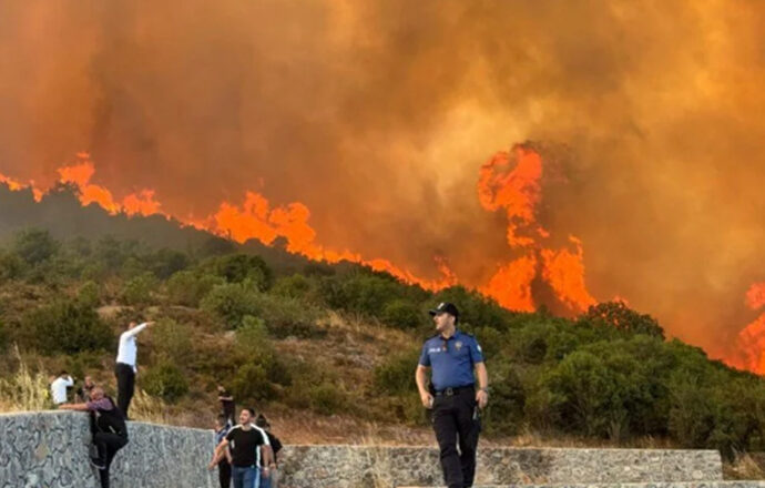 İzmir Ödemiş’te Orman Yangını Felakete Dönüştü: