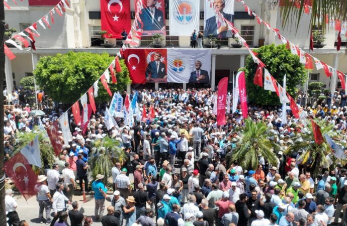 Adana Zeydan Karalar İçin Ayakta: