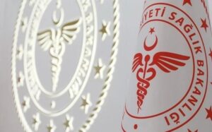 Sağlık Bakanlığı’ndan aşırı sıcaklarda “sıvı tüketimi ve beslenme” uyarısı