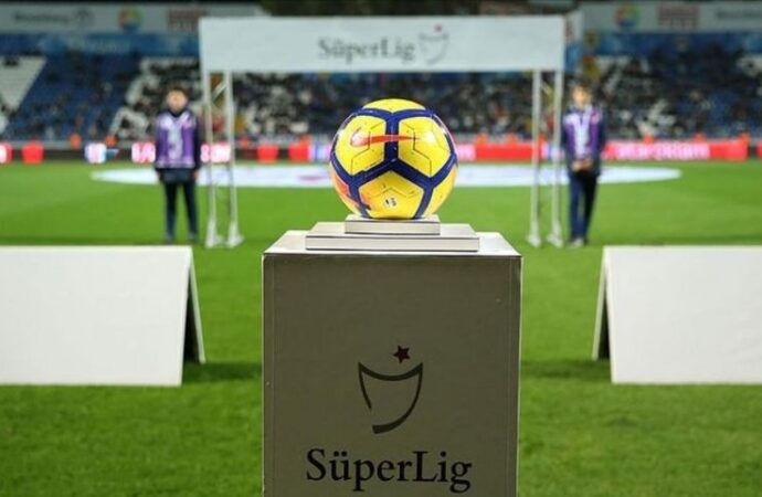 TFF duyurdu: Süper Lig’de 23 yeni hakem ilk kez görev yapacak