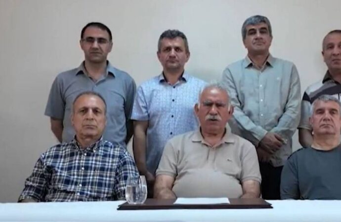 PKK terör örgütü lideri Öcalan’dan 26 yıl sonra PKK’ya videolu mesaj
