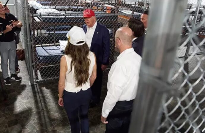 Trump’ın ‘Timsahlı Alcatraz’ Gözaltı Merkezi: