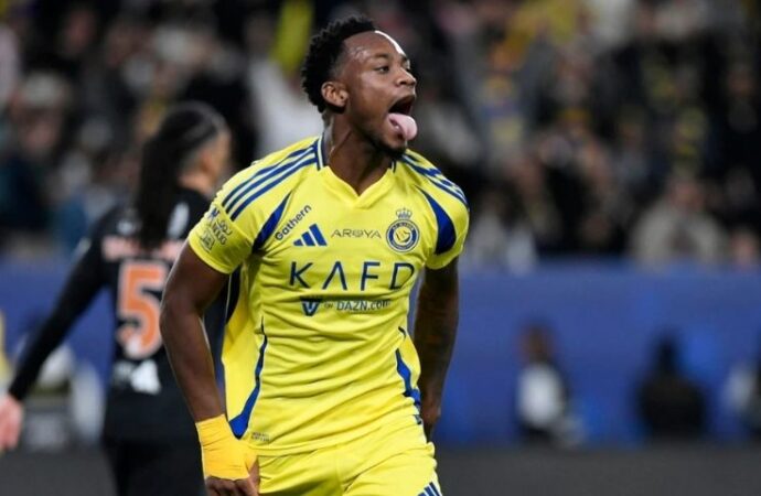 Fenerbahçe’den Jhon Duran Bombası! Genç Golcü İstanbul’da