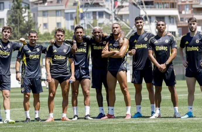 Fenerbahçe’nin Kamp Kadrosu Belli Oldu!