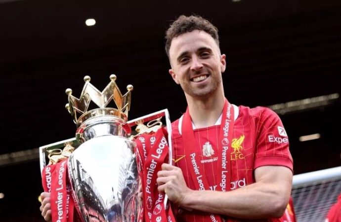 Liverpool’un Yıldızı Diogo Jota Trafik Kazasında Hayatını Kaybetti
