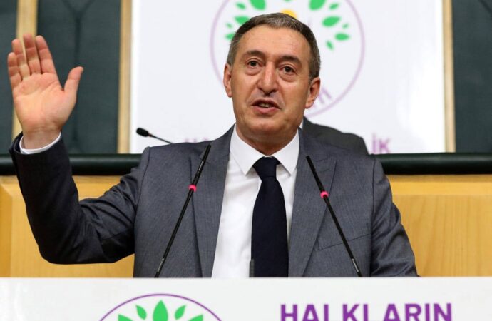 DEM Parti’den CHP’ye Çağrı: “Tarihi Sorumluluğu Üstlen”