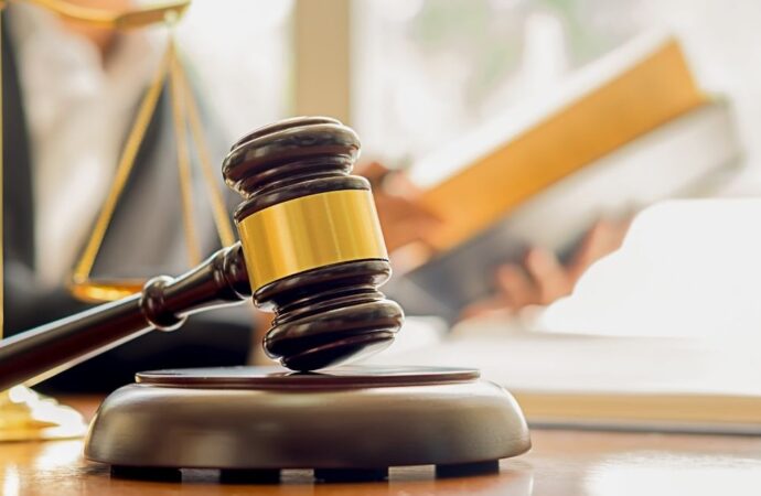 AYM’den Emsal Karar: Uzayan Boşanma Davaları Evlenme Hakkını İhlal Ediyor