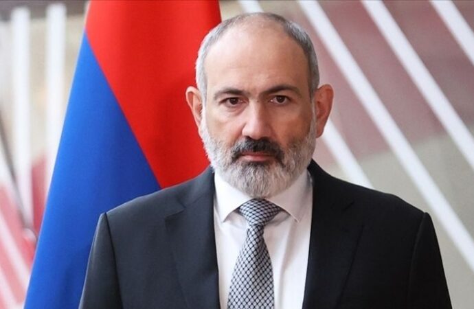 Paşinyan: Ermenistan, AB ile AEB Arasında Zamanı Gelince Tercih Yapacak